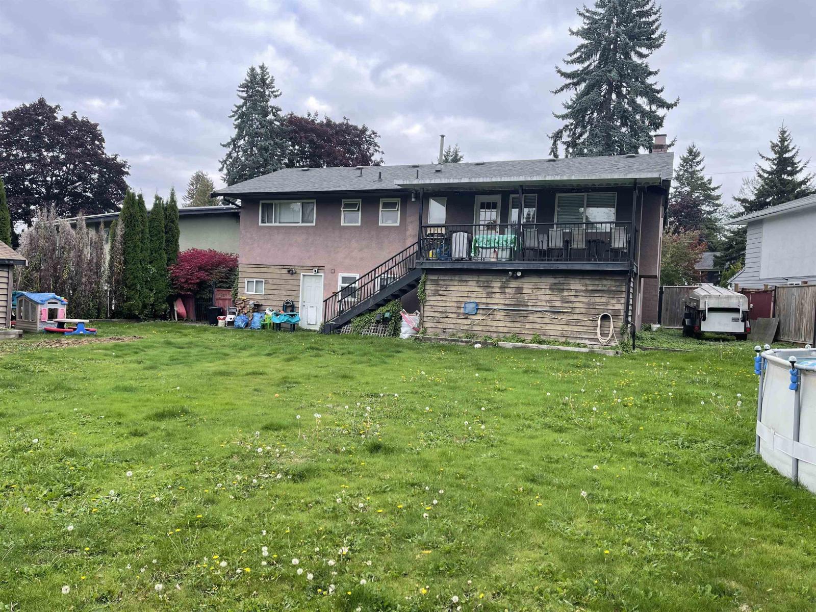 10837 145a Street, Surrey, British Columbia  V3R 3S2 - Photo 2 - R3053770