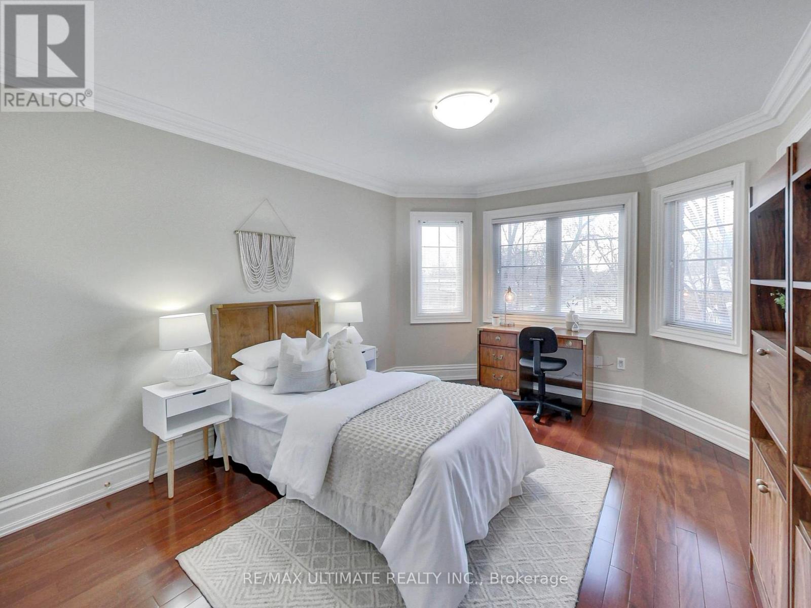 1 - 40 HARROW DRIVE, Toronto, Ontario