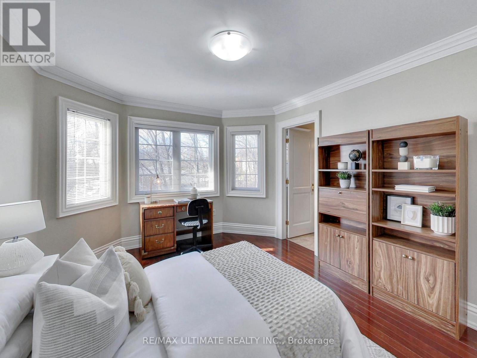 1 - 40 Harrow Drive, Toronto, Ontario  M6M 2X3 - Photo 2 - W12446033