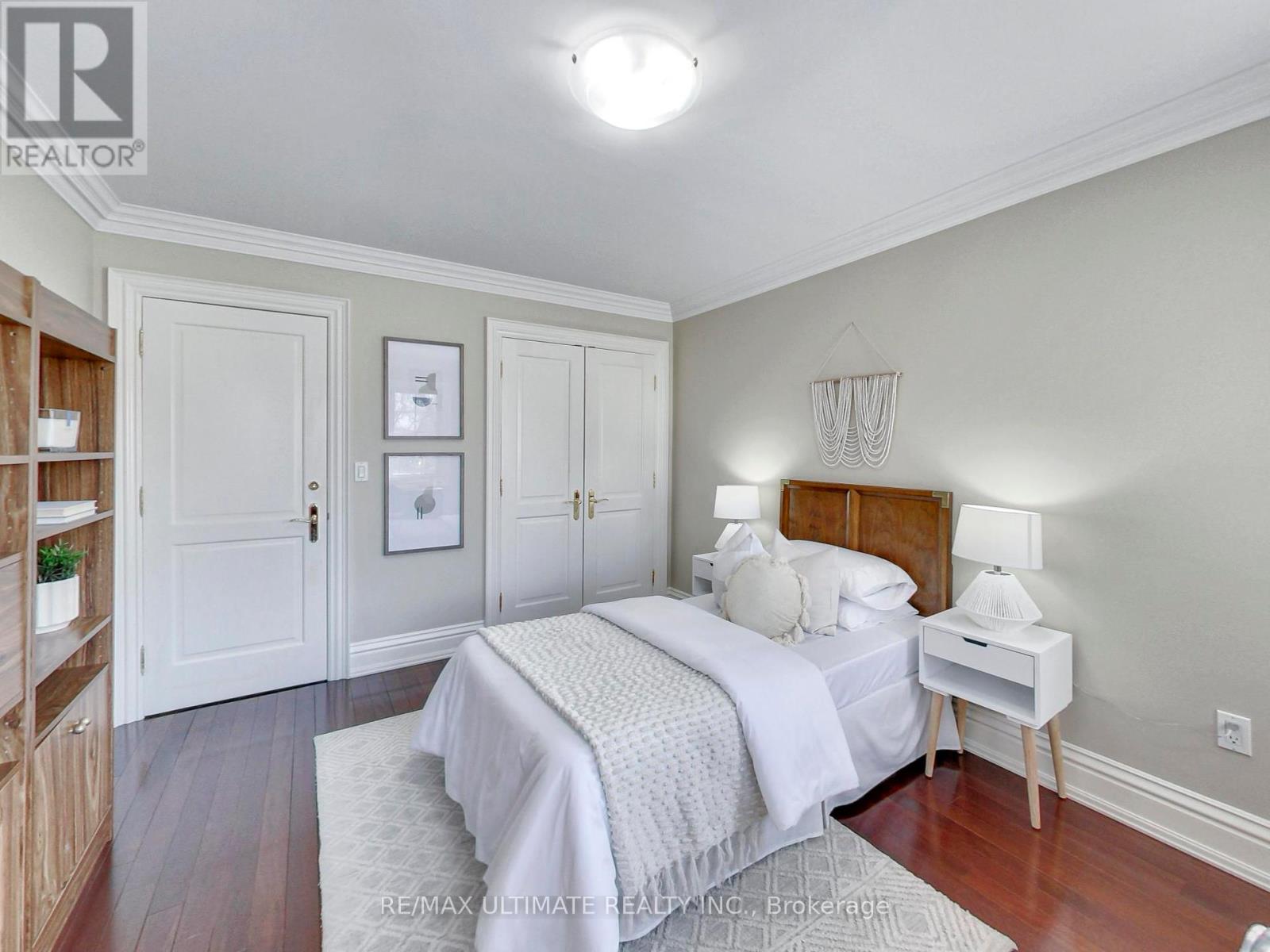 1 - 40 Harrow Drive, Toronto, Ontario  M6M 2X3 - Photo 4 - W12446033