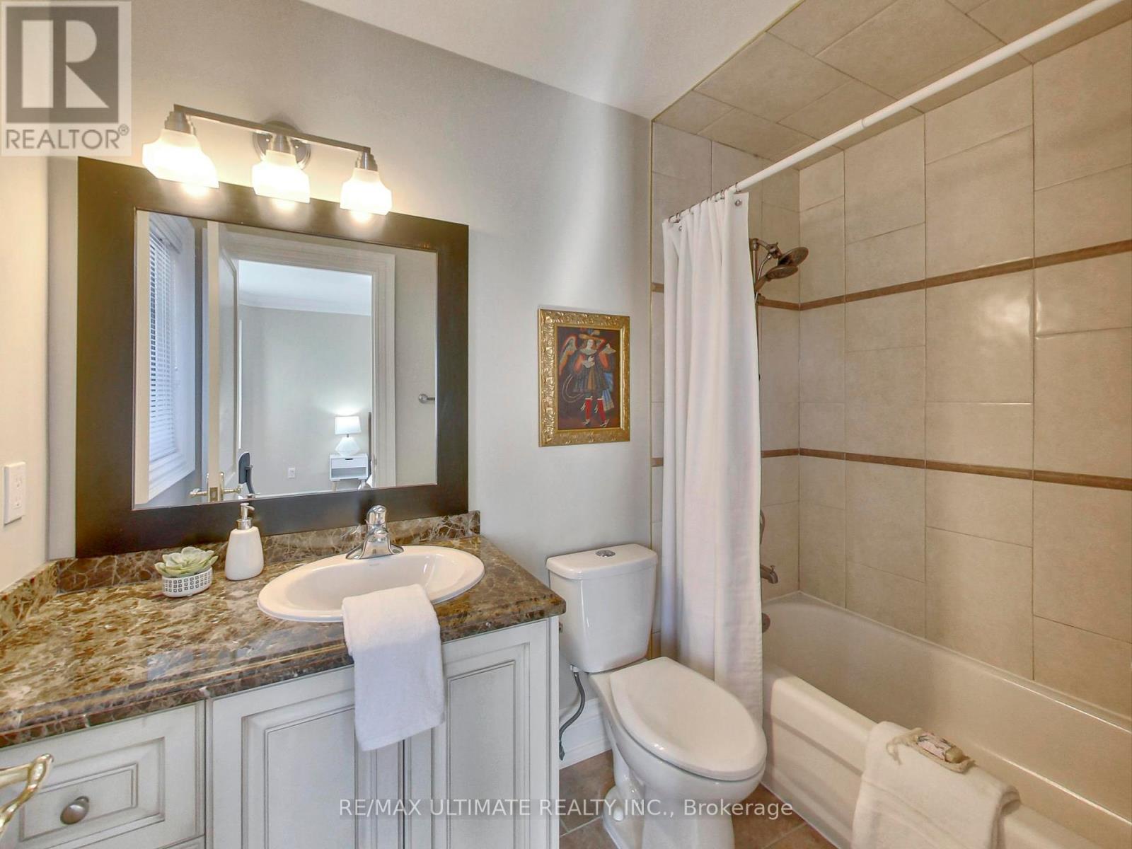 1 - 40 Harrow Drive, Toronto, Ontario  M6M 2X3 - Photo 5 - W12446033