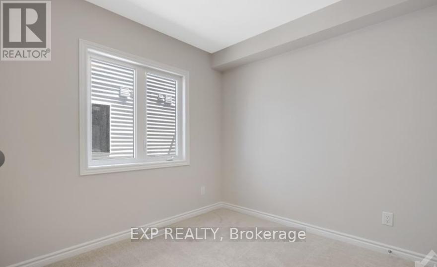 57 Lentago Avenue N, Ottawa, Ontario  K2J 7A1 - Photo 4 - X12446052