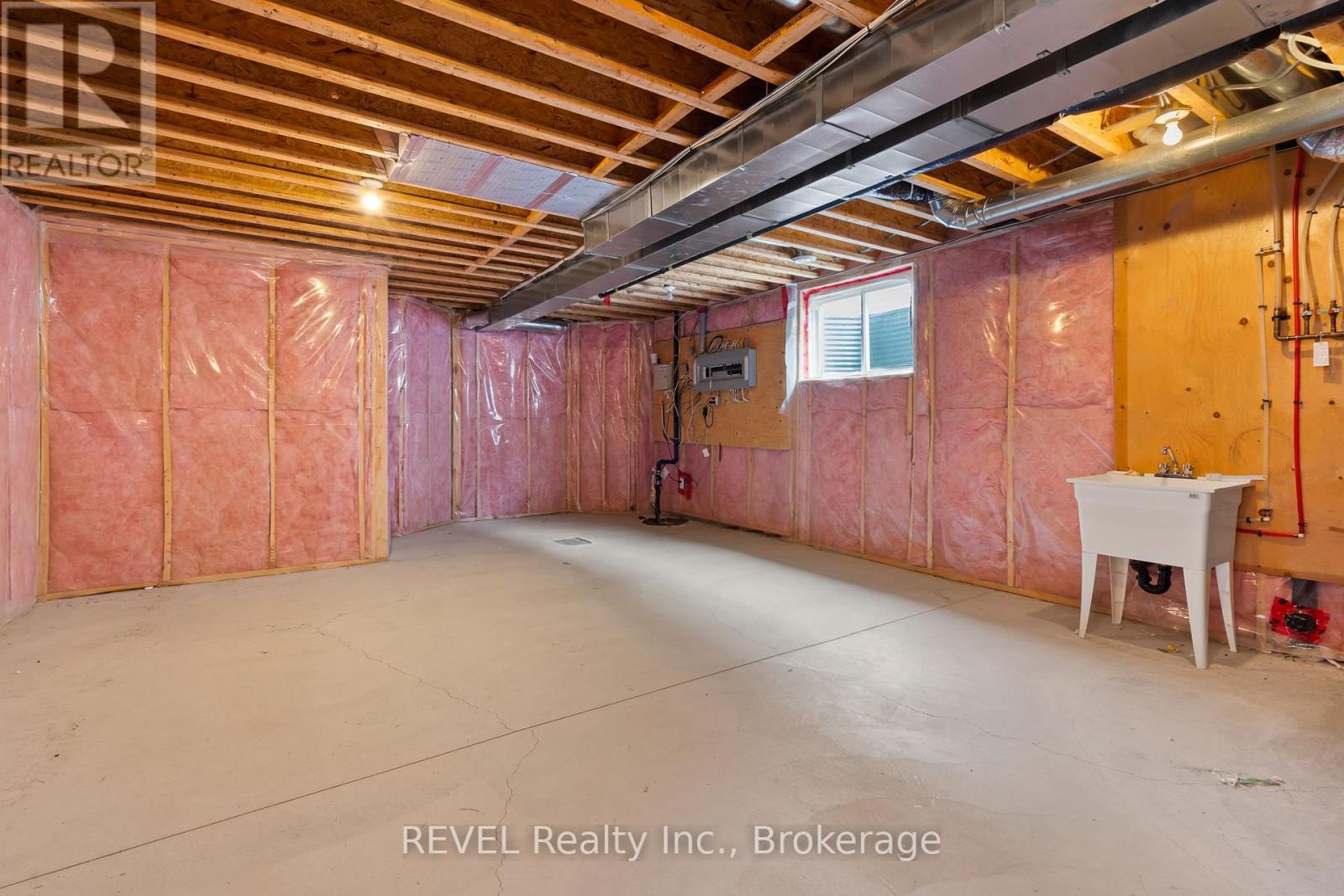 3556 Algonquin Drive, Fort Erie, Ontario  L0S 1N0 - Photo 24 - X12446050