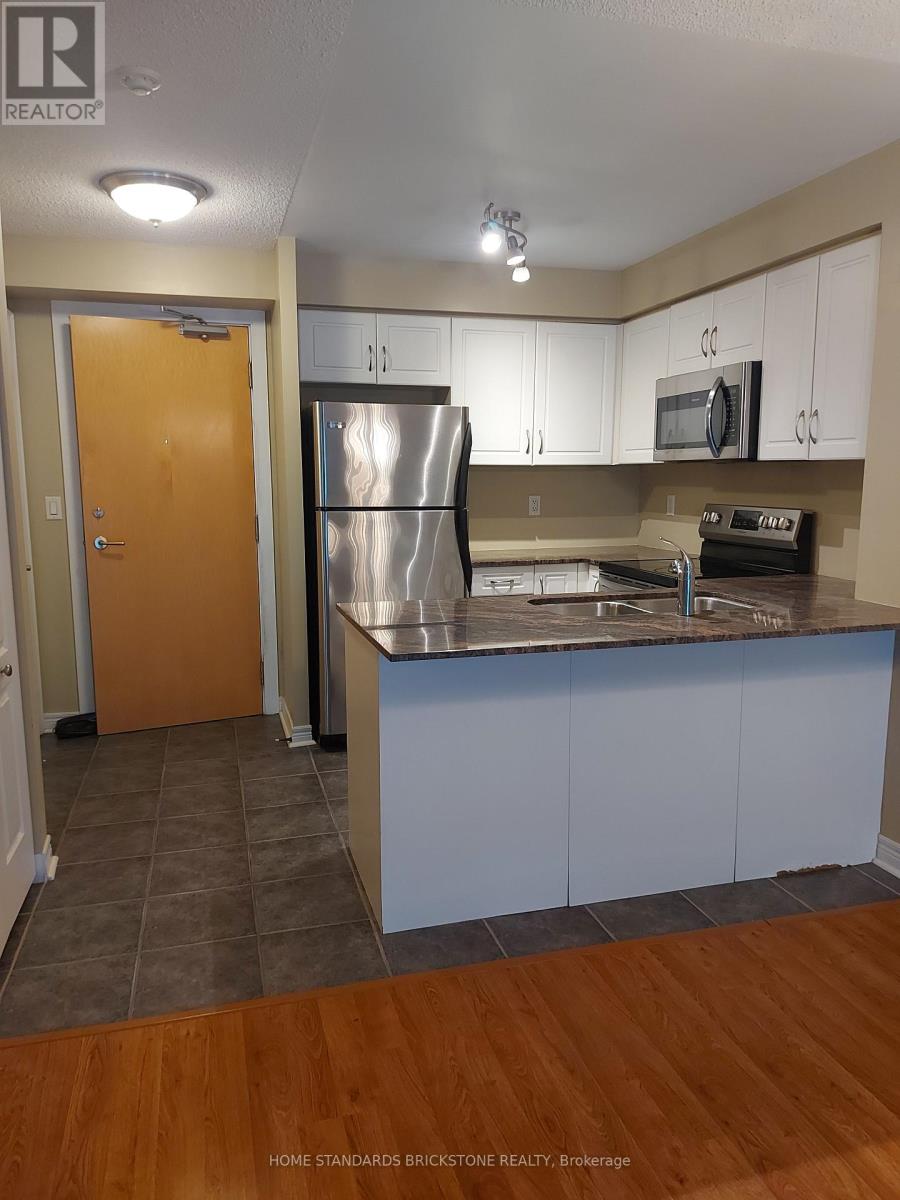 906 - 212 Eglinton Avenue E, Toronto, Ontario  M4P 0A3 - Photo 11 - C12446042