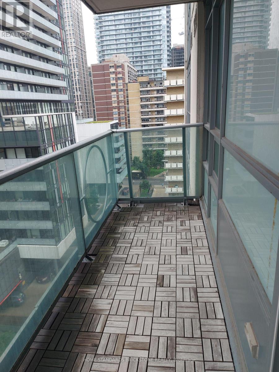 906 - 212 Eglinton Avenue E, Toronto, Ontario  M4P 0A3 - Photo 13 - C12446042