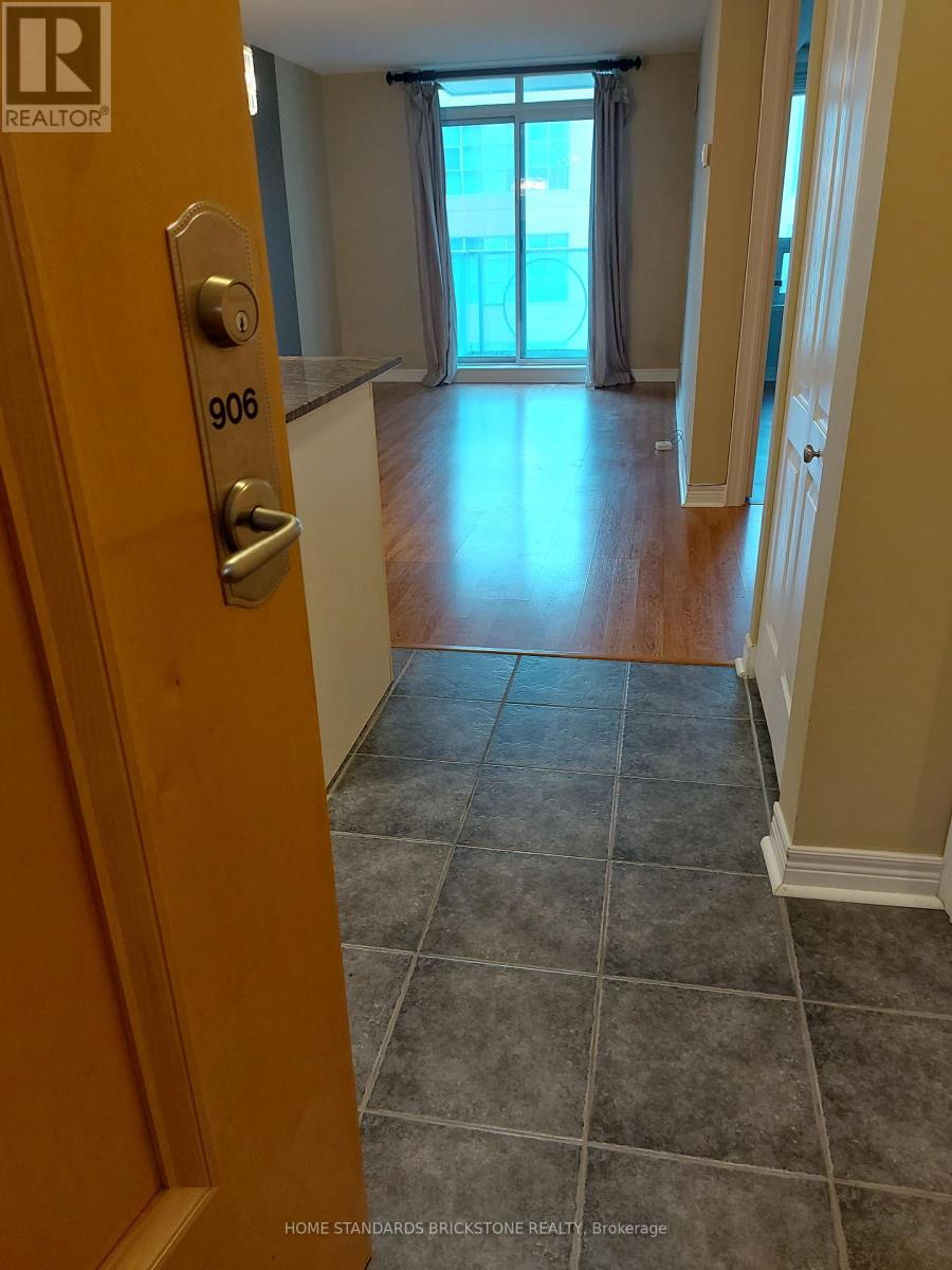 906 - 212 Eglinton Avenue E, Toronto, Ontario  M4P 0A3 - Photo 2 - C12446042