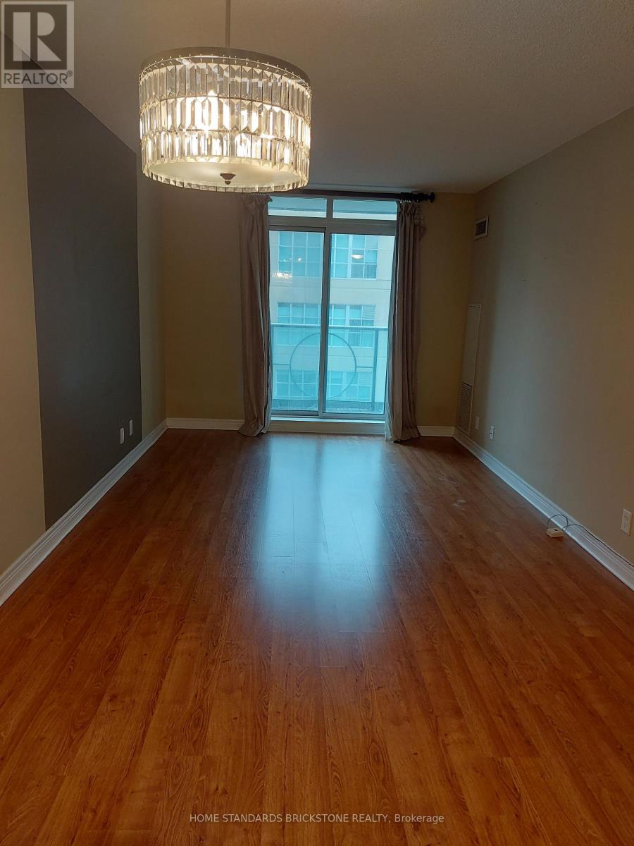 906 - 212 Eglinton Avenue E, Toronto, Ontario  M4P 0A3 - Photo 8 - C12446042