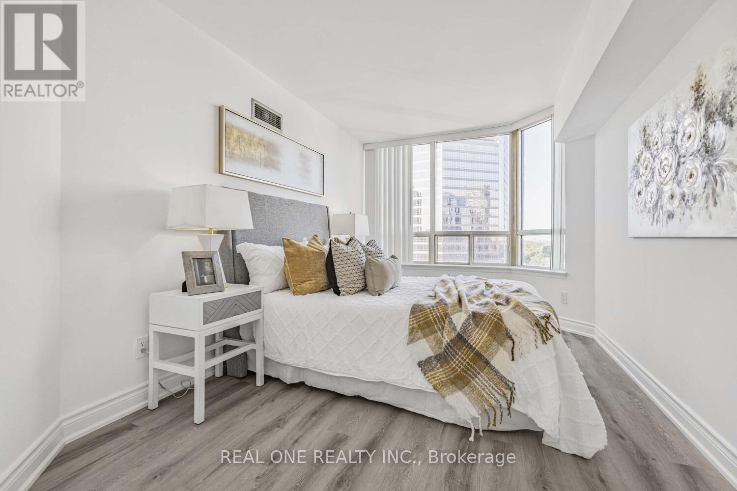 1015 - 7 Bishop Avenue, Toronto, Ontario  M2M 4J4 - Photo 16 - C12446057