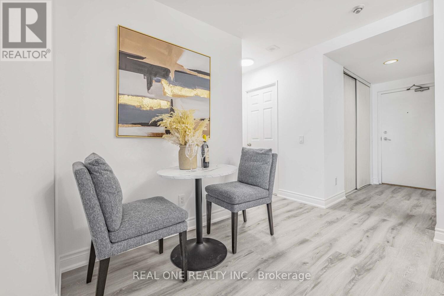 1015 - 7 Bishop Avenue, Toronto, Ontario  M2M 4J4 - Photo 6 - C12446057