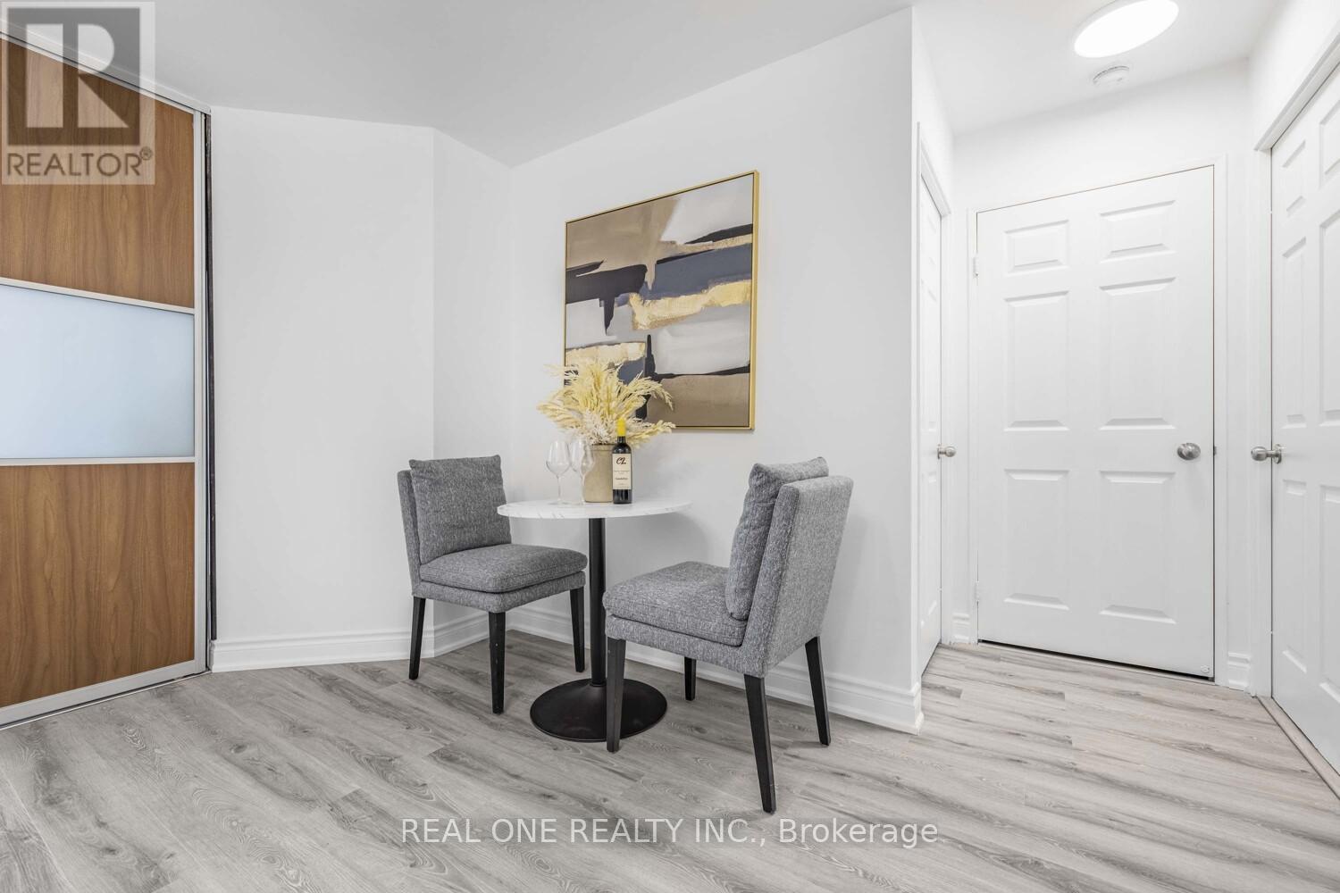 1015 - 7 Bishop Avenue, Toronto, Ontario  M2M 4J4 - Photo 7 - C12446057