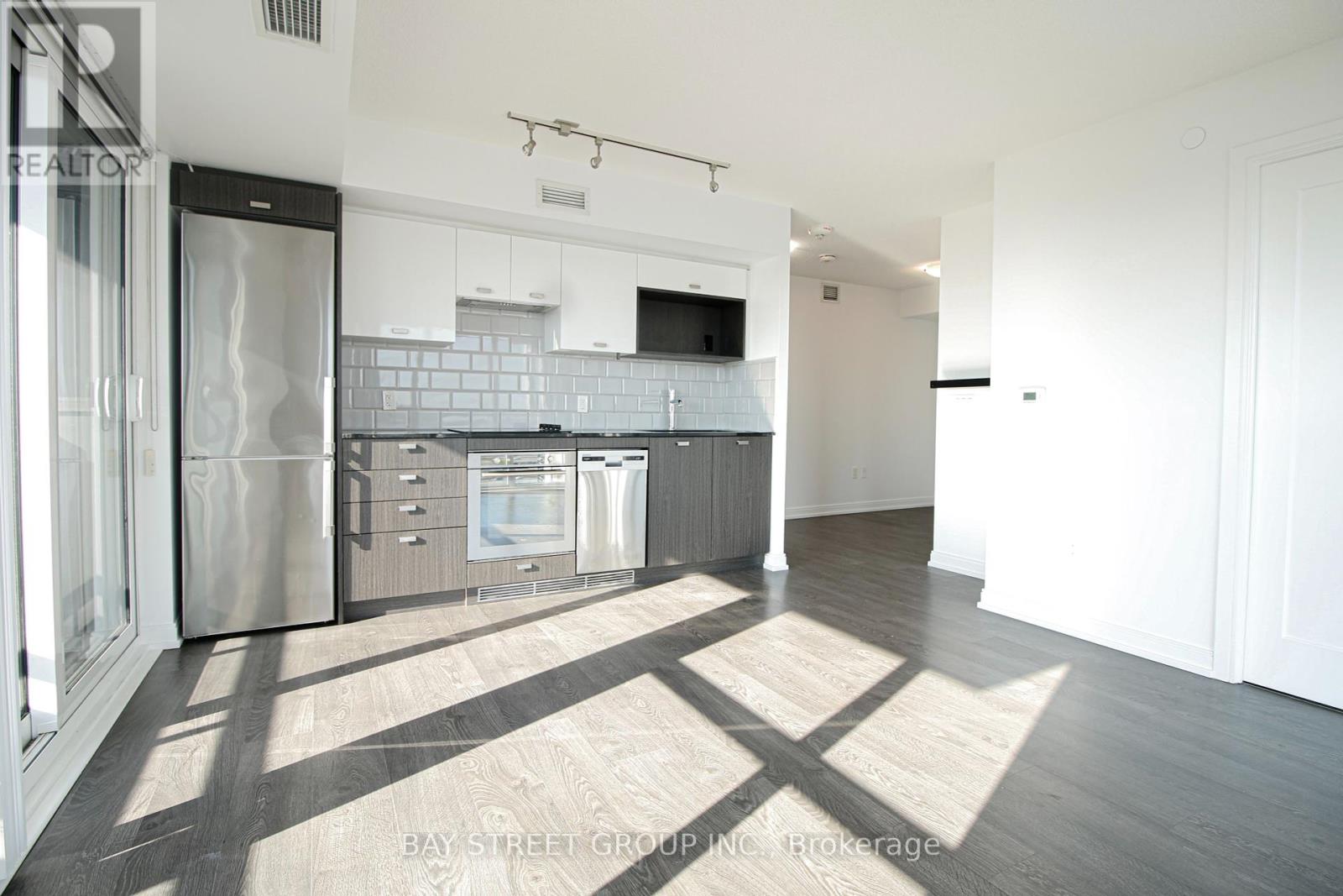 2123 - 275 Village Green Square, Toronto, Ontario  M1S 0L8 - Photo 6 - E12446041