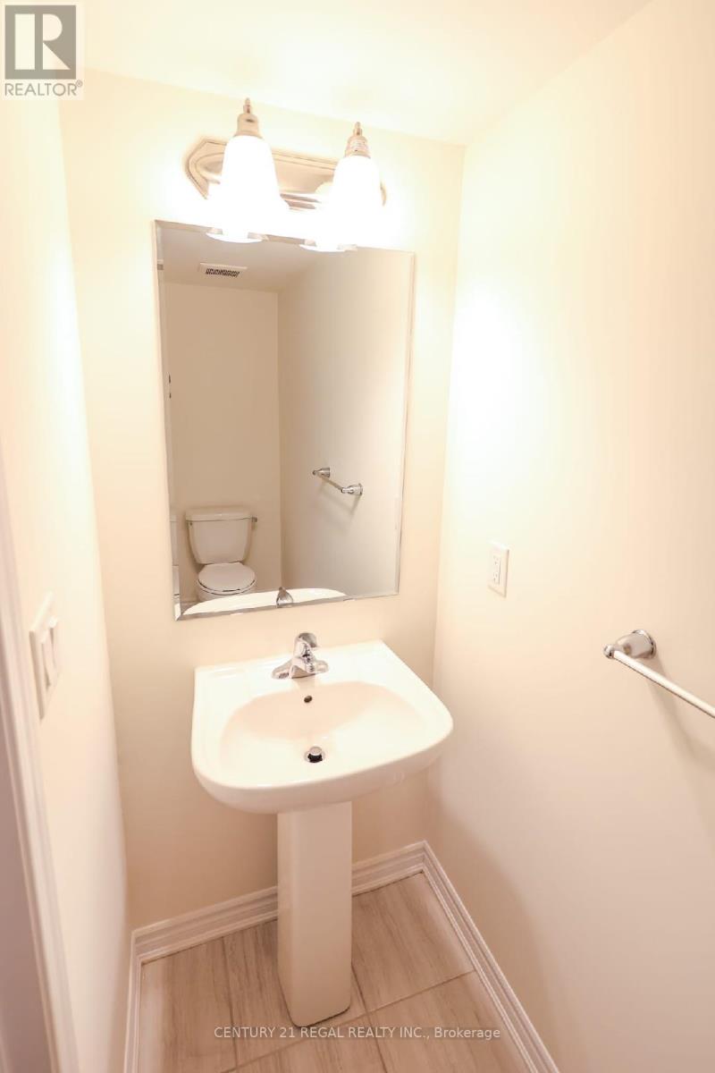 2440 Fall Harvest Crescent, Pickering, Ontario  L1X 0G2 - Photo 4 - E12446043