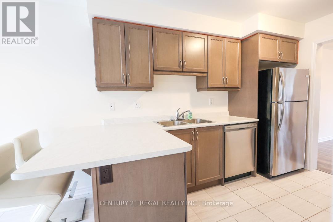 2440 Fall Harvest Crescent, Pickering, Ontario  L1X 0G2 - Photo 7 - E12446043
