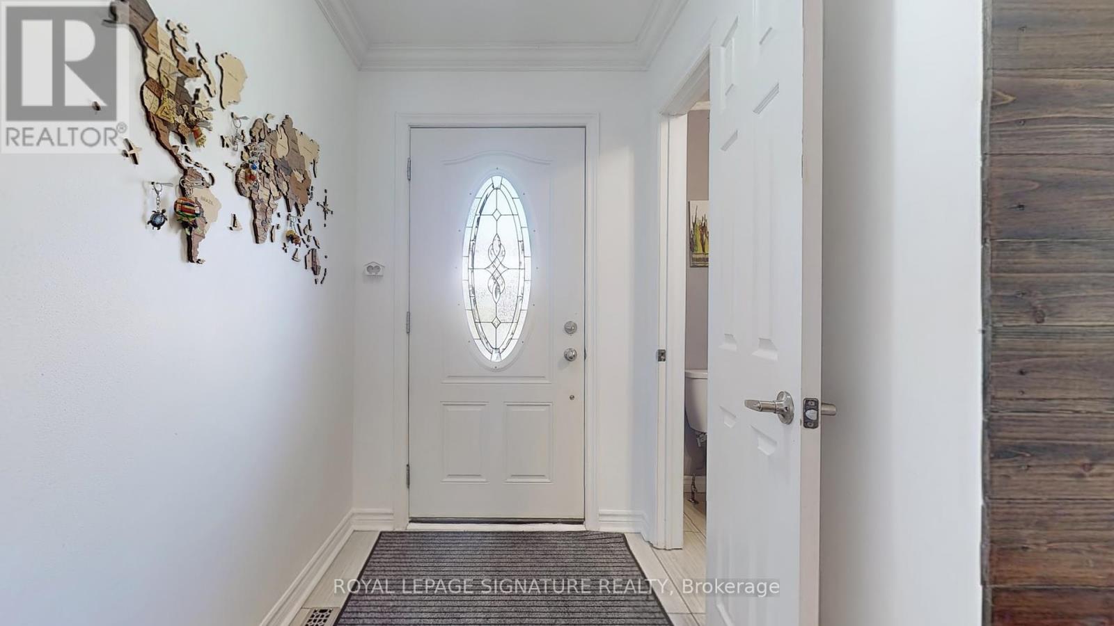 22 - 21 Jenkins Lane, Ajax, Ontario  L1S 3N7 - Photo 2 - E12446058