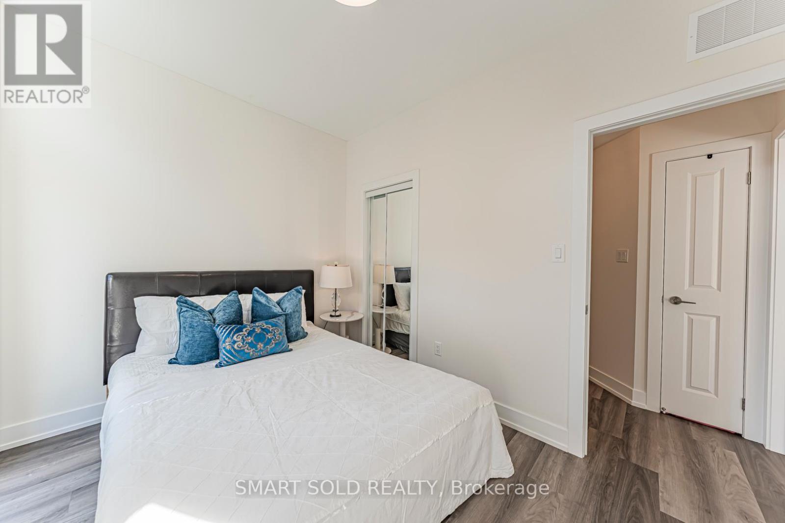 18 - 6 Sayers Lane, Richmond Hill, Ontario  L4E 1J4 - Photo 26 - N12446060