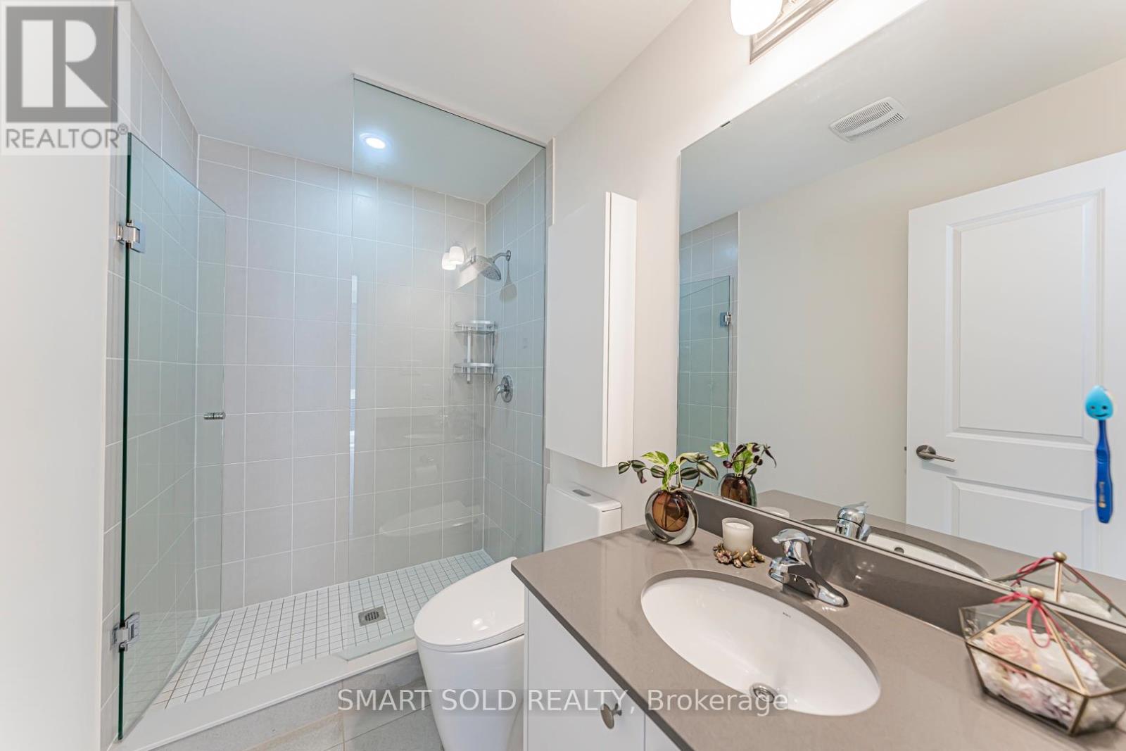 18 - 6 Sayers Lane, Richmond Hill, Ontario  L4E 1J4 - Photo 29 - N12446060