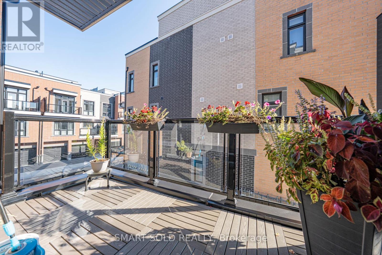18 - 6 Sayers Lane, Richmond Hill, Ontario  L4E 1J4 - Photo 40 - N12446060