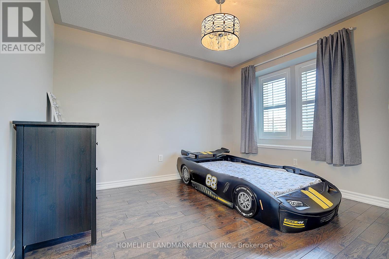 47 Wallwark Street, Aurora, Ontario  L4G 0J2 - Photo 23 - N12446065