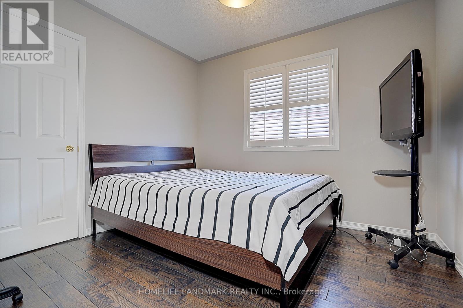 47 Wallwark Street, Aurora, Ontario  L4G 0J2 - Photo 26 - N12446065