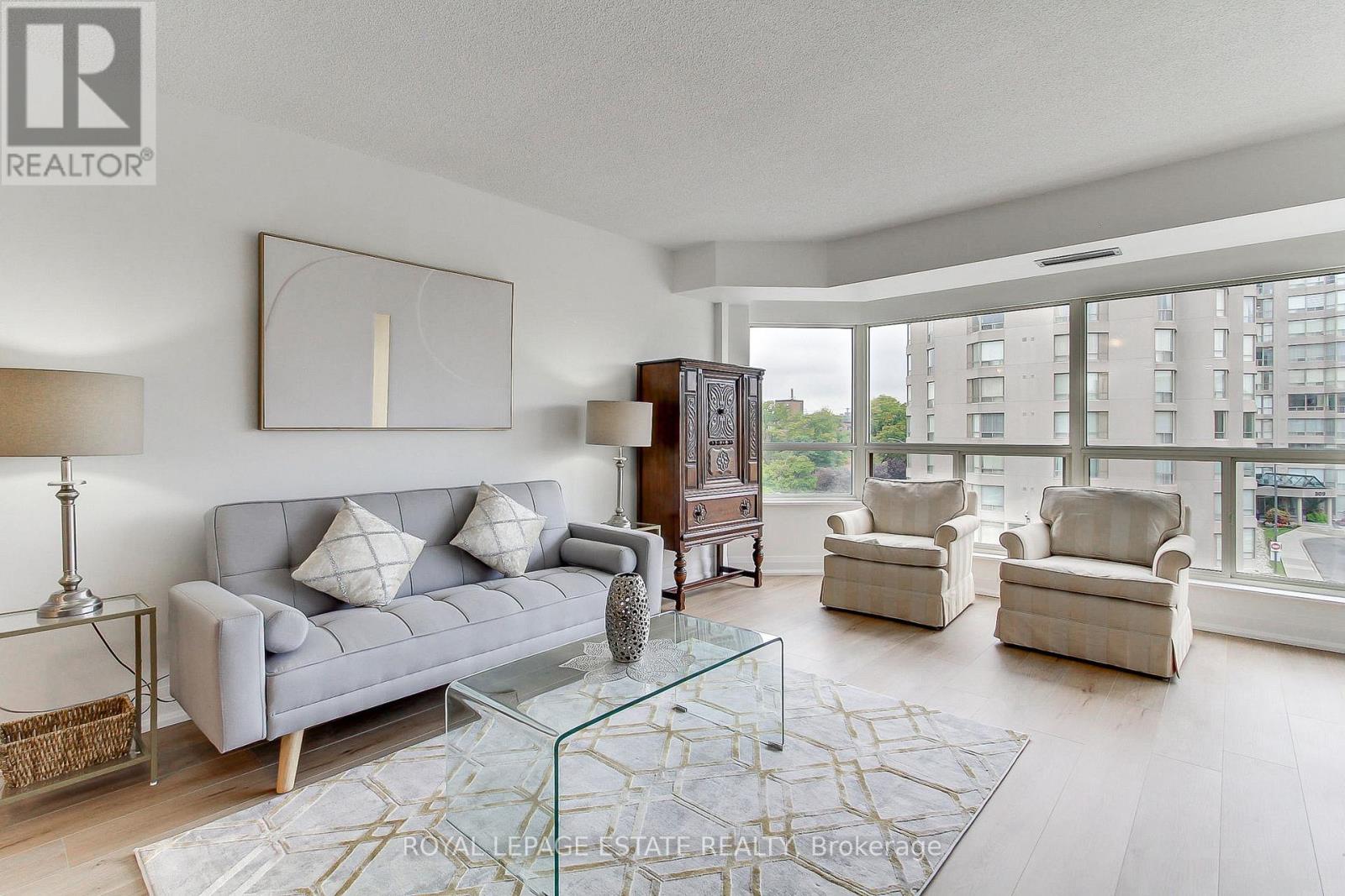407 - 175 Cedar Ave Avenue, Richmond Hill, Ontario  L4C 9V3 - Photo 17 - N12446069