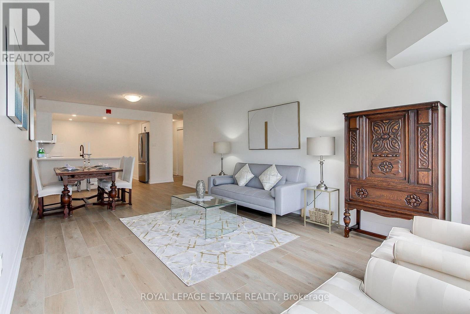 407 - 175 Cedar Ave Avenue, Richmond Hill, Ontario  L4C 9V3 - Photo 18 - N12446069