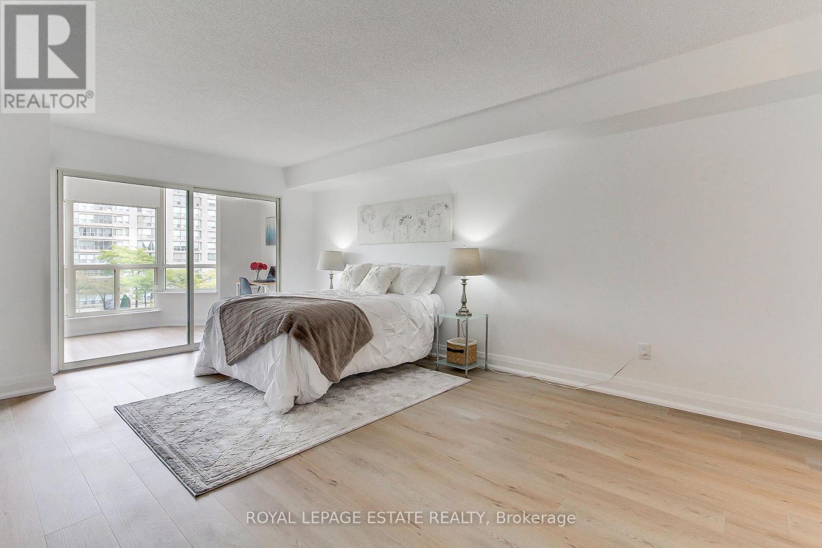 407 - 175 Cedar Ave Avenue, Richmond Hill, Ontario  L4C 9V3 - Photo 20 - N12446069