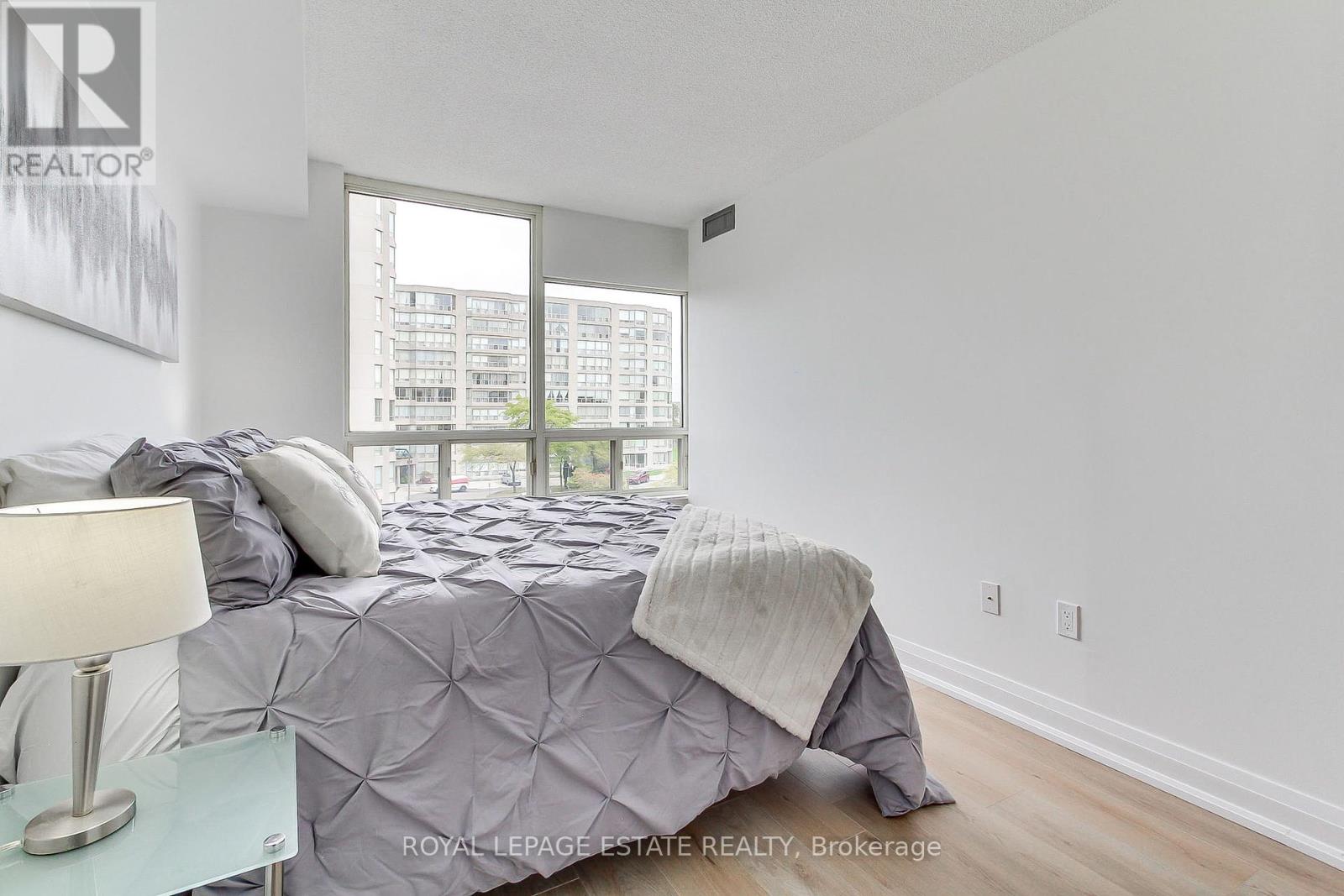 407 - 175 Cedar Ave Avenue, Richmond Hill, Ontario  L4C 9V3 - Photo 30 - N12446069
