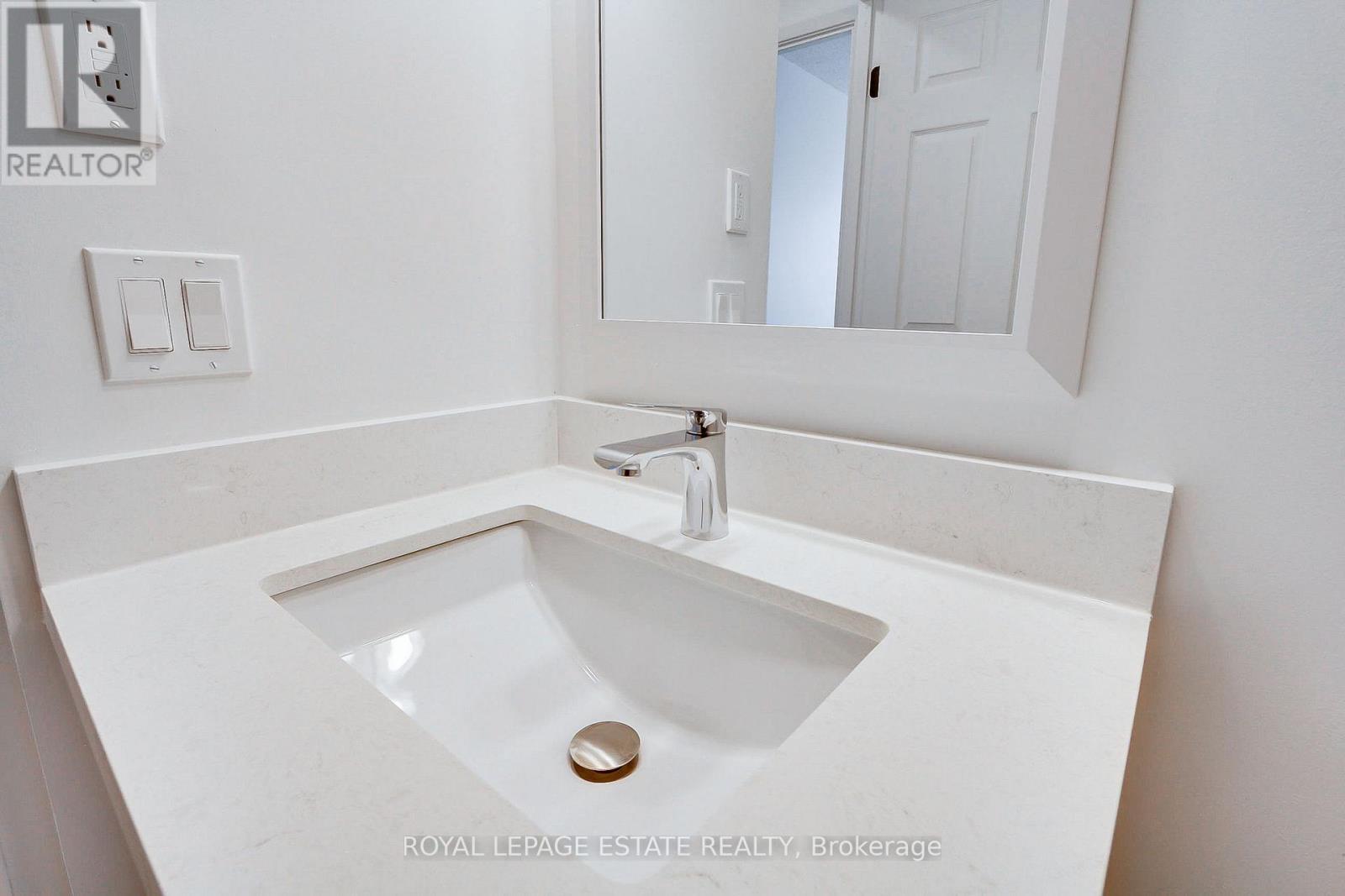 407 - 175 Cedar Ave Avenue, Richmond Hill, Ontario  L4C 9V3 - Photo 32 - N12446069