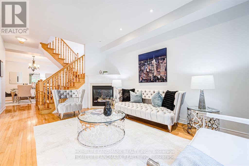 4 - 280 Paradelle Drive, Richmond Hill, Ontario  L4E 0C9 - Photo 14 - N12446071