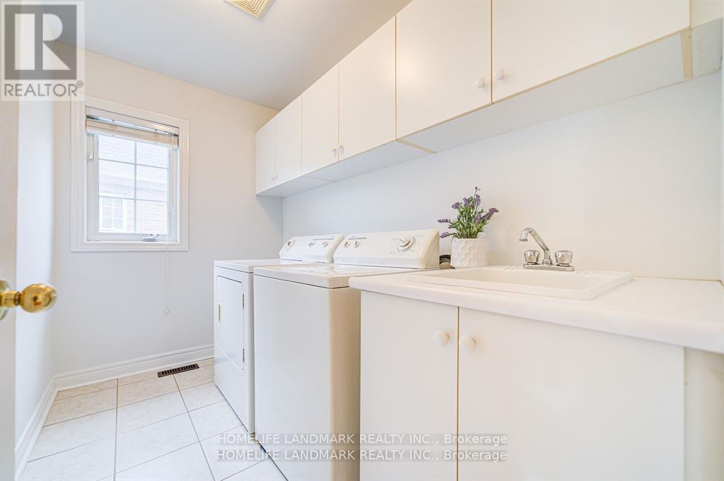 4 - 280 Paradelle Drive, Richmond Hill, Ontario  L4E 0C9 - Photo 24 - N12446071