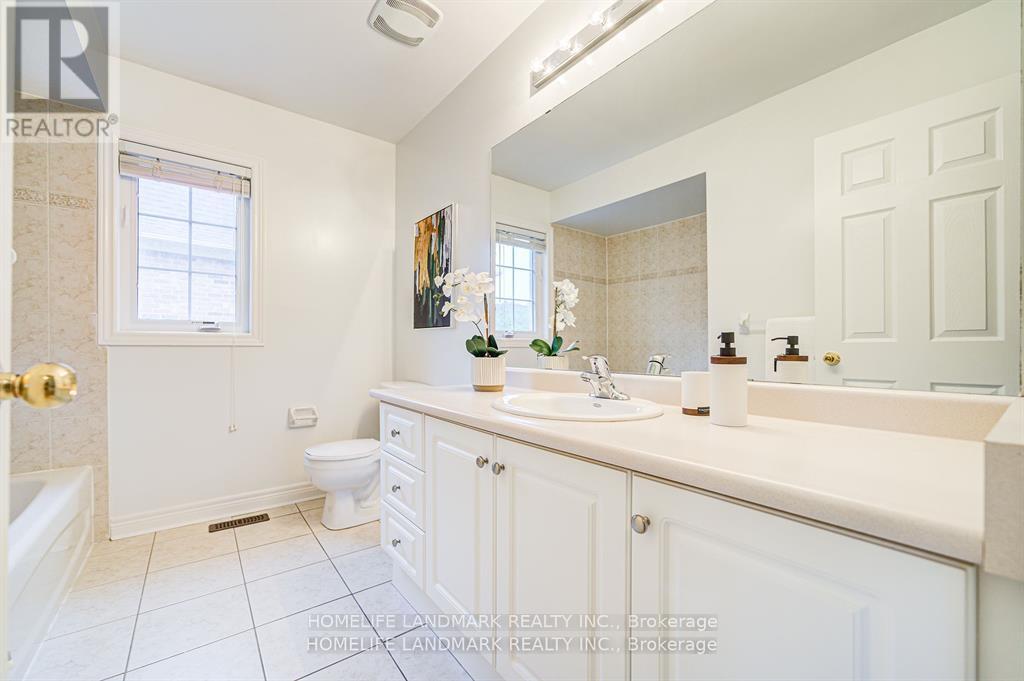4 - 280 Paradelle Drive, Richmond Hill, Ontario  L4E 0C9 - Photo 25 - N12446071