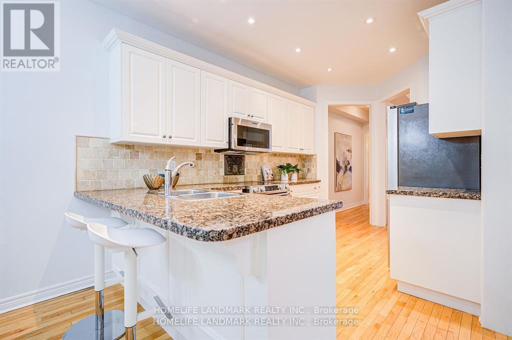 4 - 280 Paradelle Drive, Richmond Hill, Ontario  L4E 0C9 - Photo 9 - N12446071