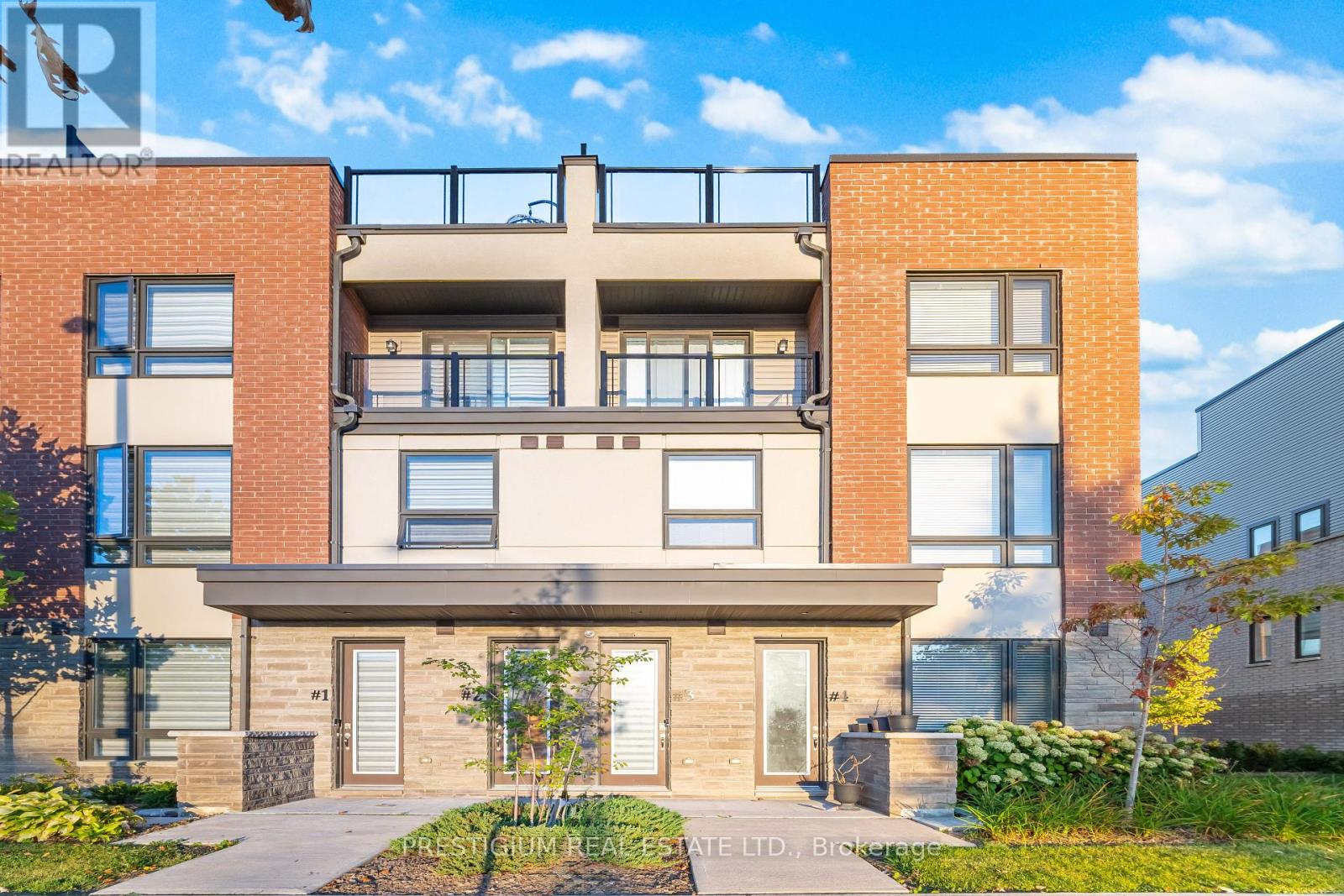 3 - 22 HUMBERWOOD BOULEVARD, Toronto, Ontario
