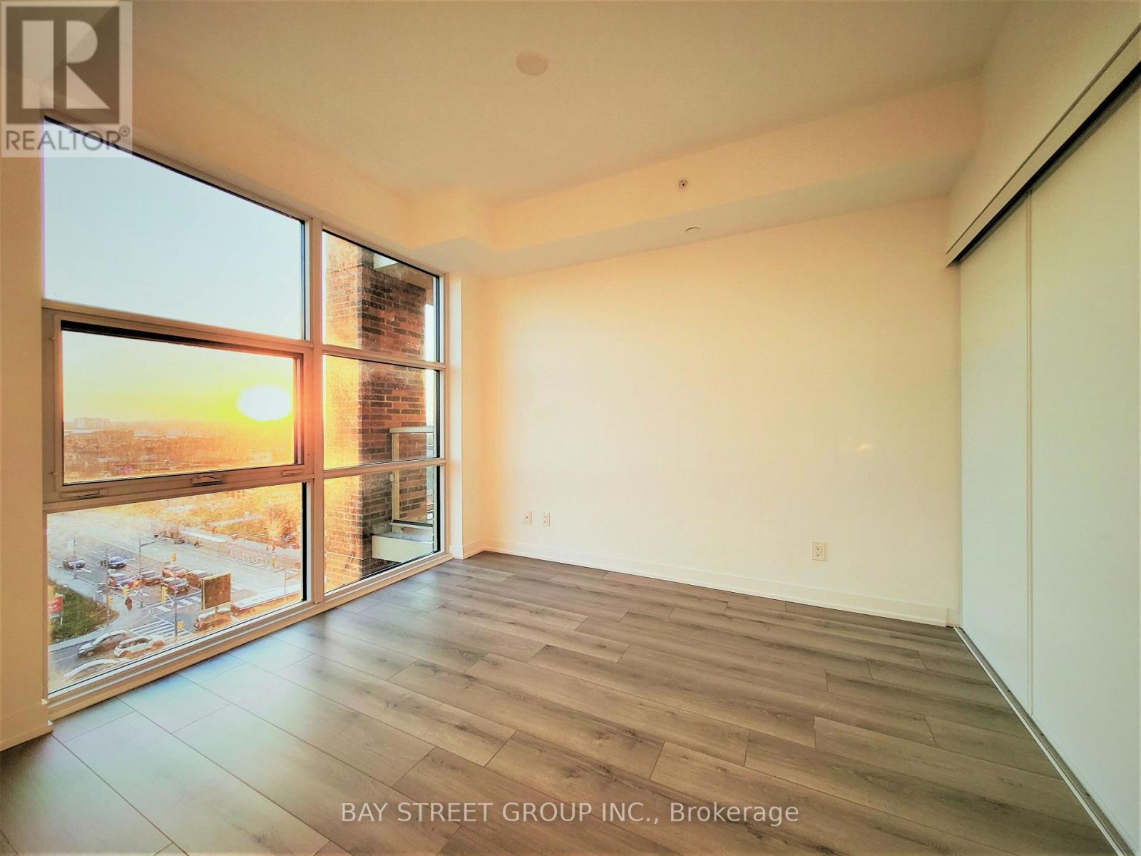 807 - 1787 St Clair Avenue W, Toronto, Ontario  M6N 0B7 - Photo 12 - W12446054