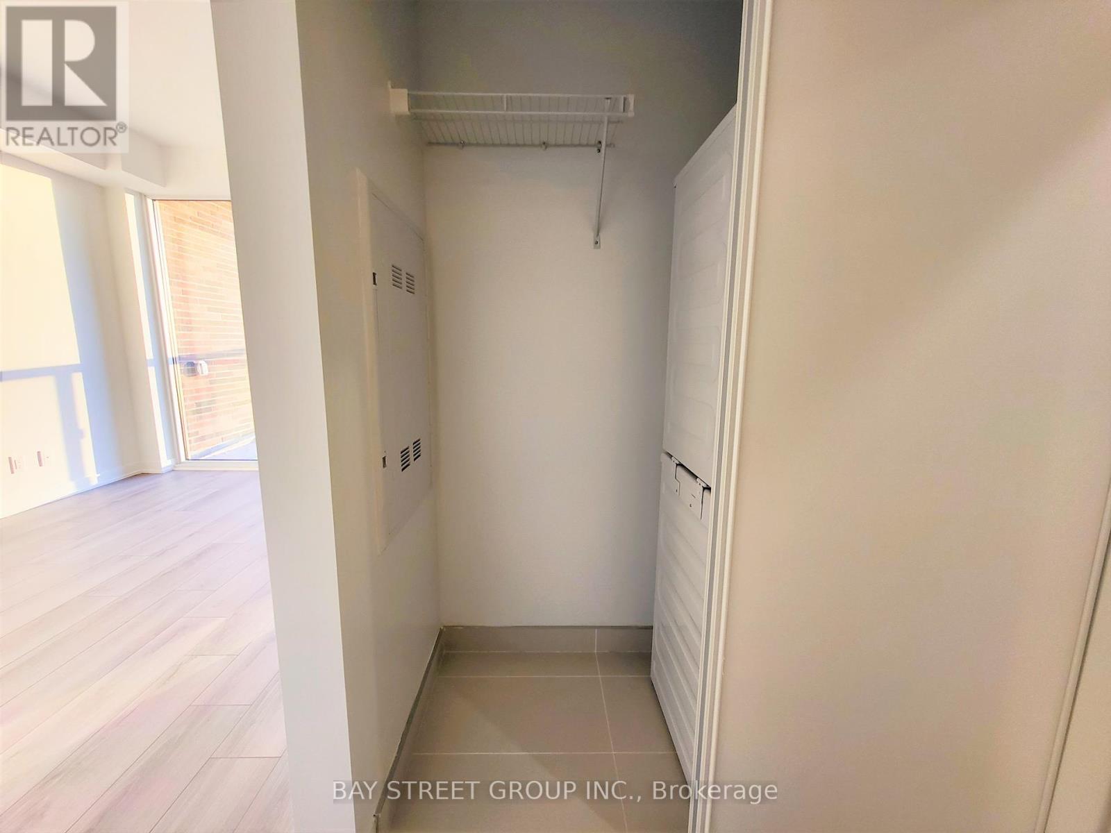 807 - 1787 St Clair Avenue W, Toronto, Ontario  M6N 0B7 - Photo 6 - W12446054