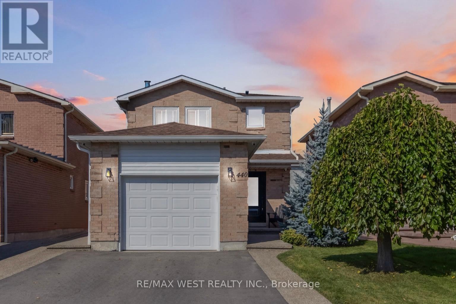 440 BLUESKY CRESCENT, Mississauga, Ontario