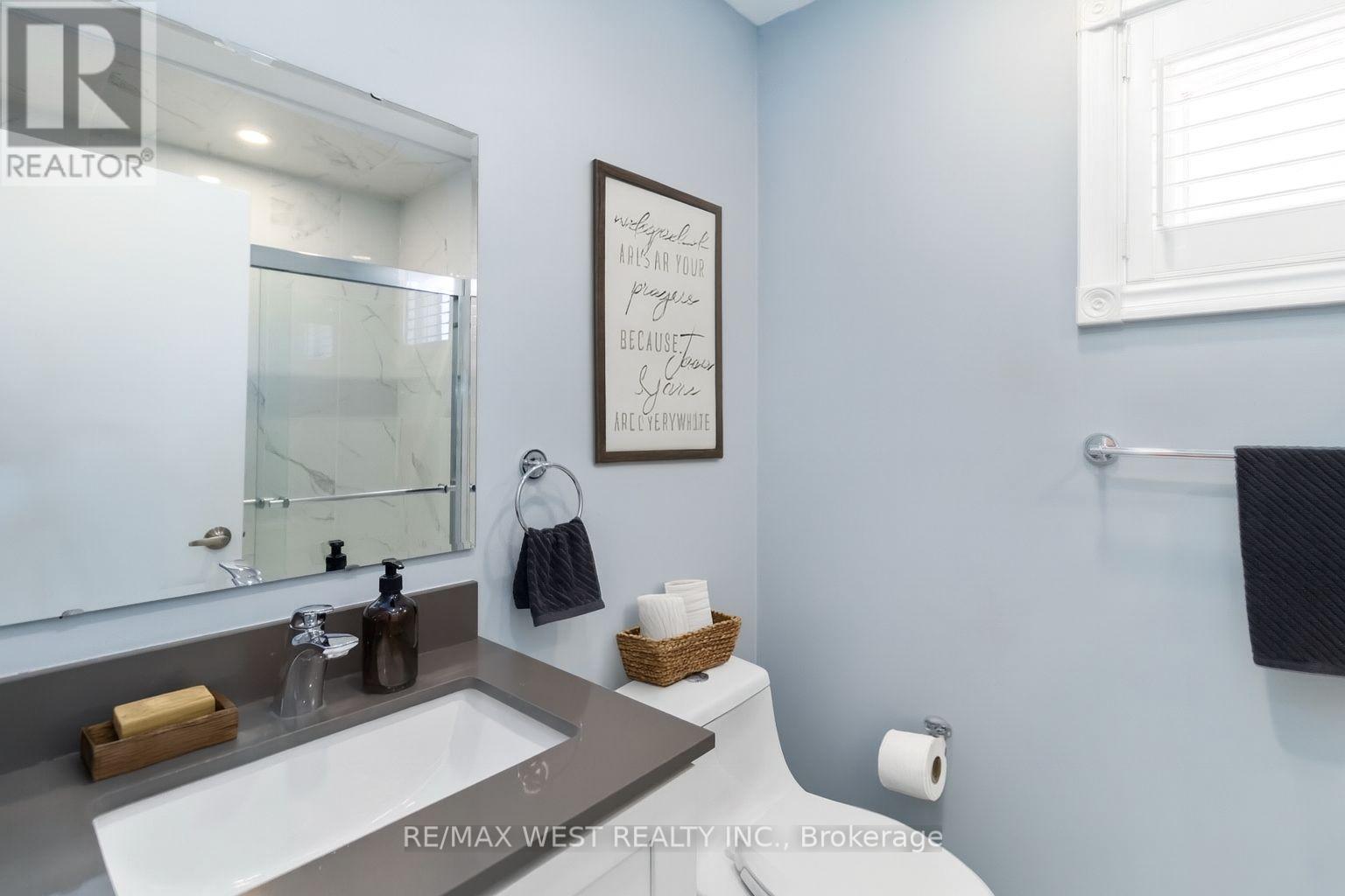 440 Bluesky Crescent, Mississauga, Ontario  L5R 2R9 - Photo 15 - W12446066