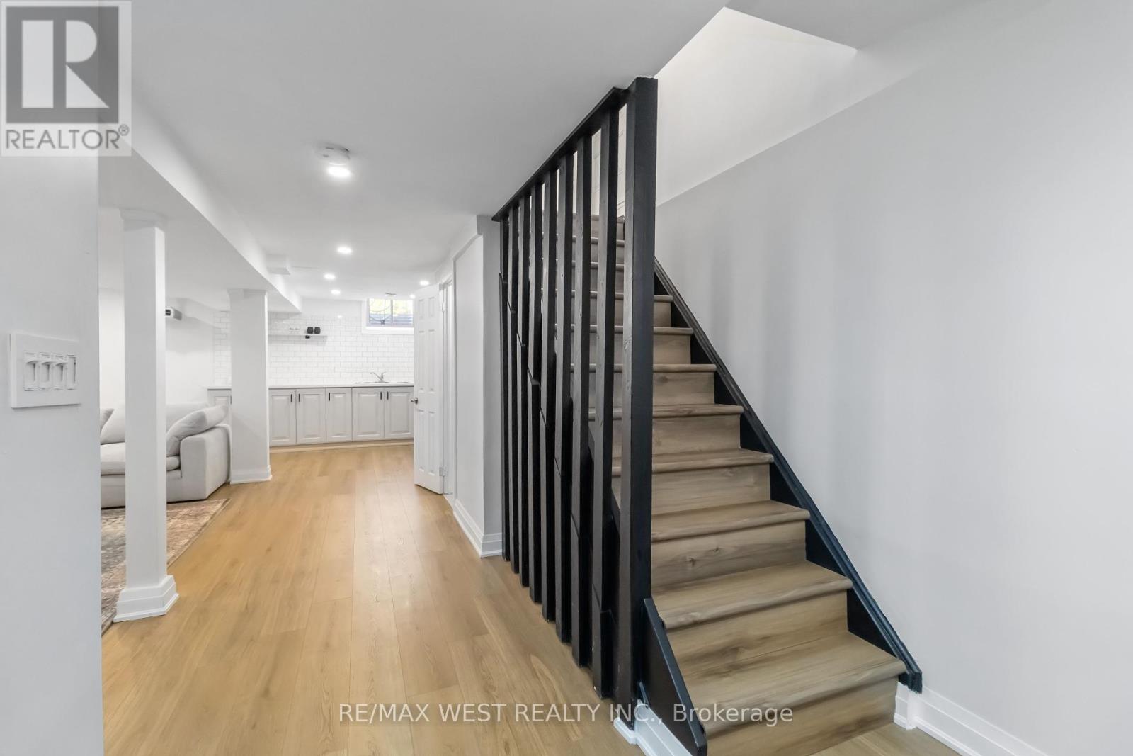 440 Bluesky Crescent, Mississauga, Ontario  L5R 2R9 - Photo 21 - W12446066