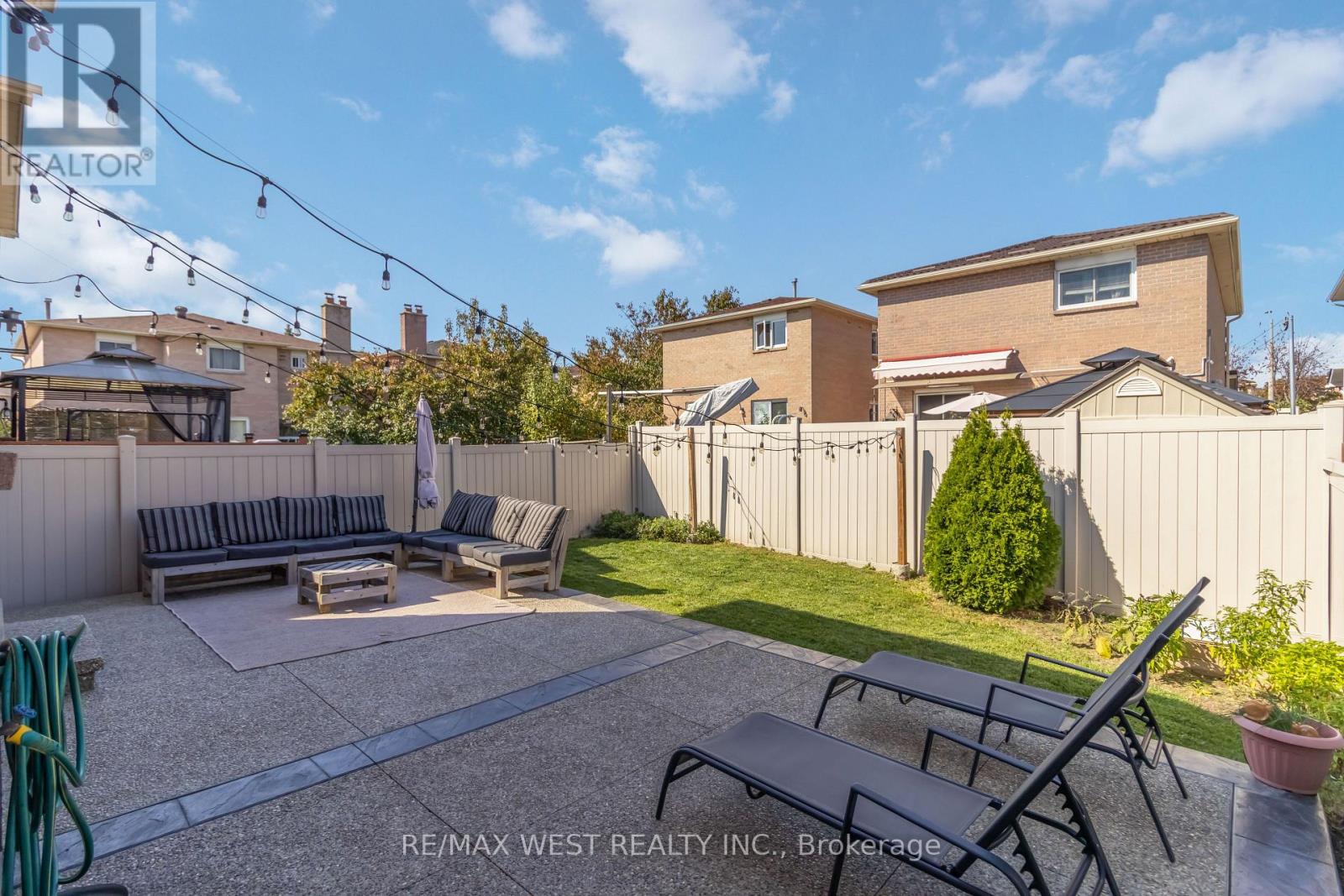 440 Bluesky Crescent, Mississauga, Ontario  L5R 2R9 - Photo 28 - W12446066