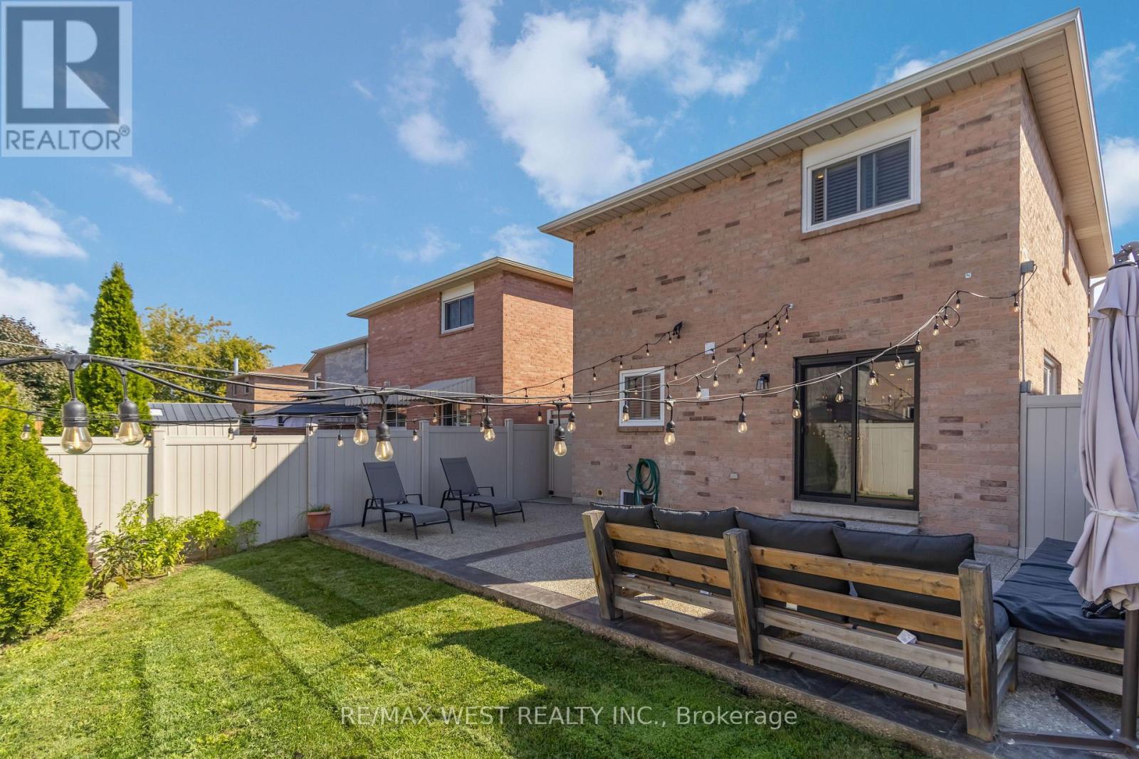 440 Bluesky Crescent, Mississauga, Ontario  L5R 2R9 - Photo 29 - W12446066