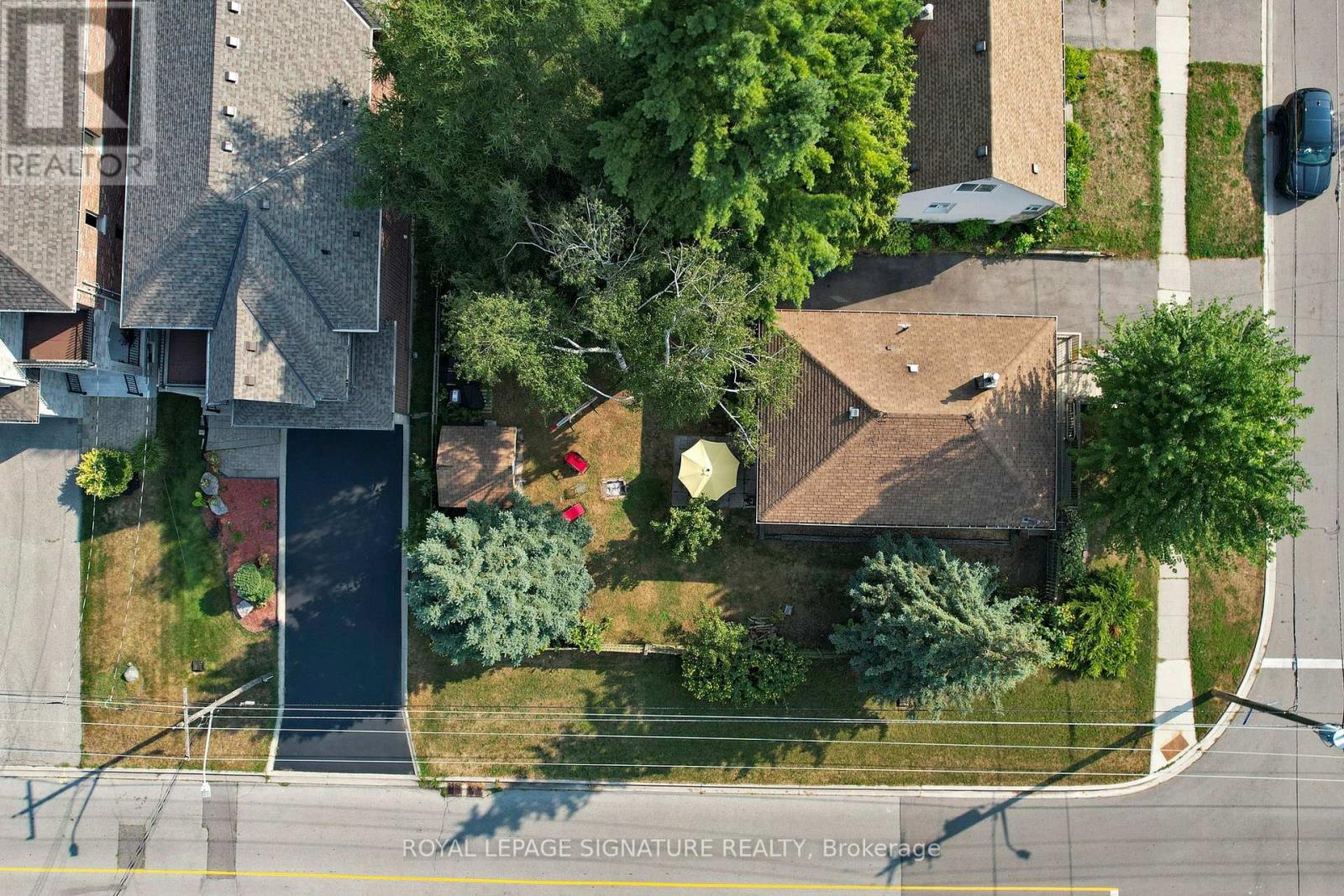 871 Tenth Street, Mississauga, Ontario  L5E 1S8 - Photo 23 - W12446067