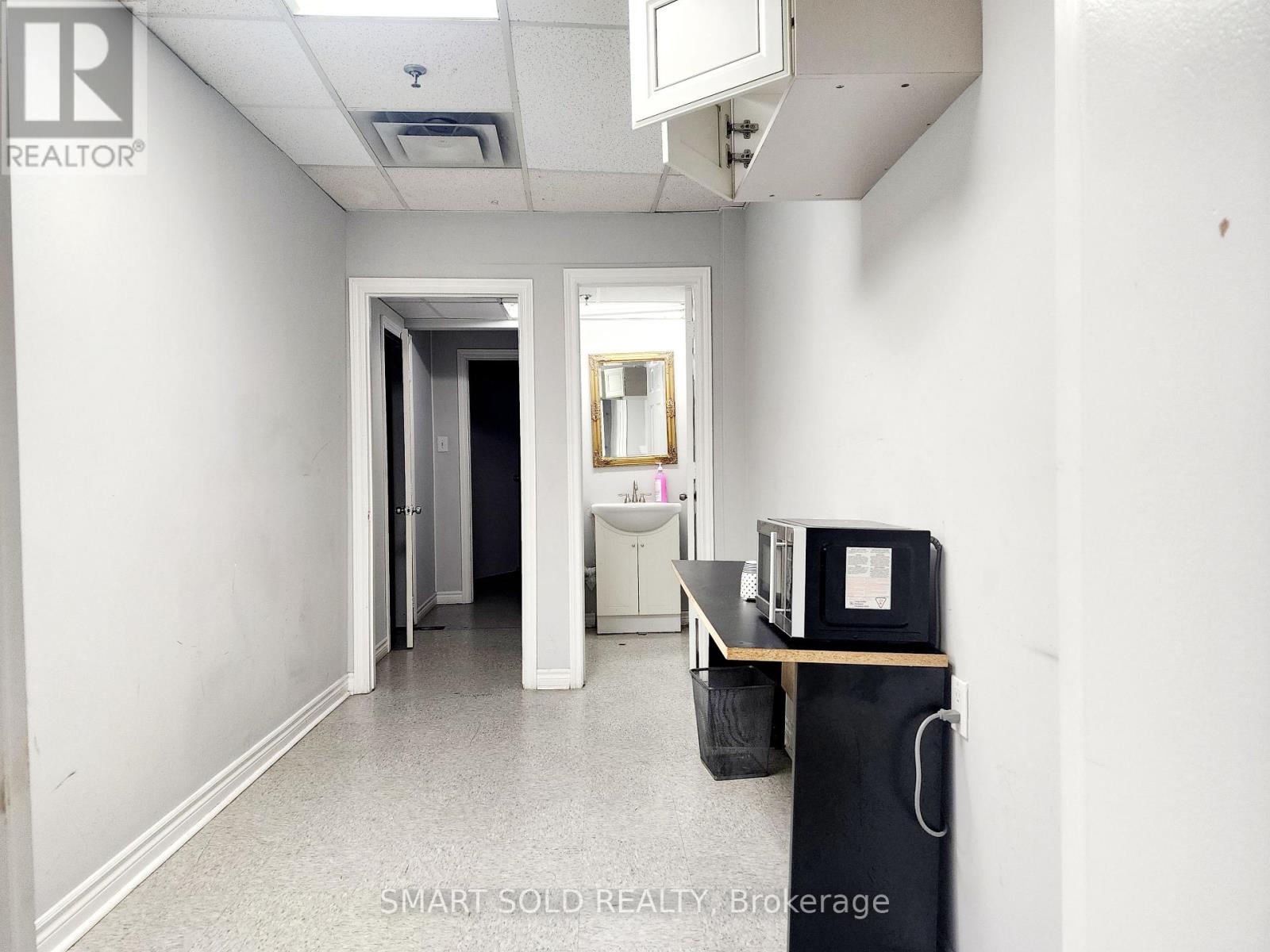 016 - 2428 Islington Avenue, Toronto, Ontario  M9W 3X8 - Photo 3 - W12446073