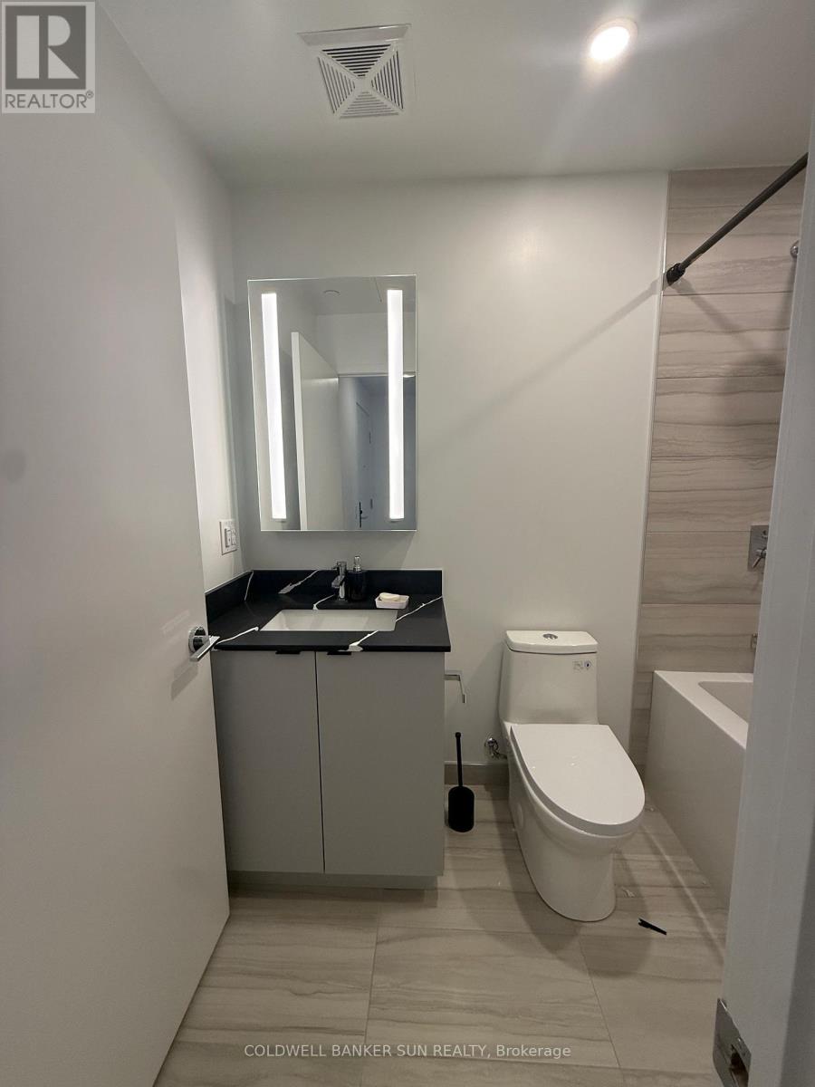 302 - 285 Dufferin Street, Toronto, Ontario  M6K 0J2 - Photo 7 - W12446077