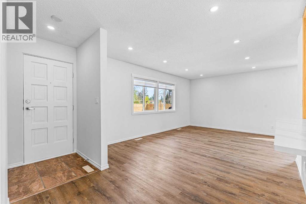 619 52 Street Ne, Calgary, Alberta  T2A 2N5 - Photo 9 - A2252057