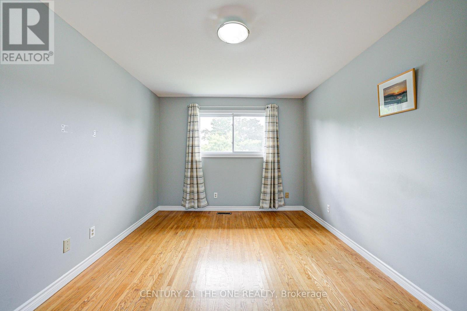 25 Carrol Street, Kitchener, Ontario  N2C 1T4 - Photo 17 - X12446049