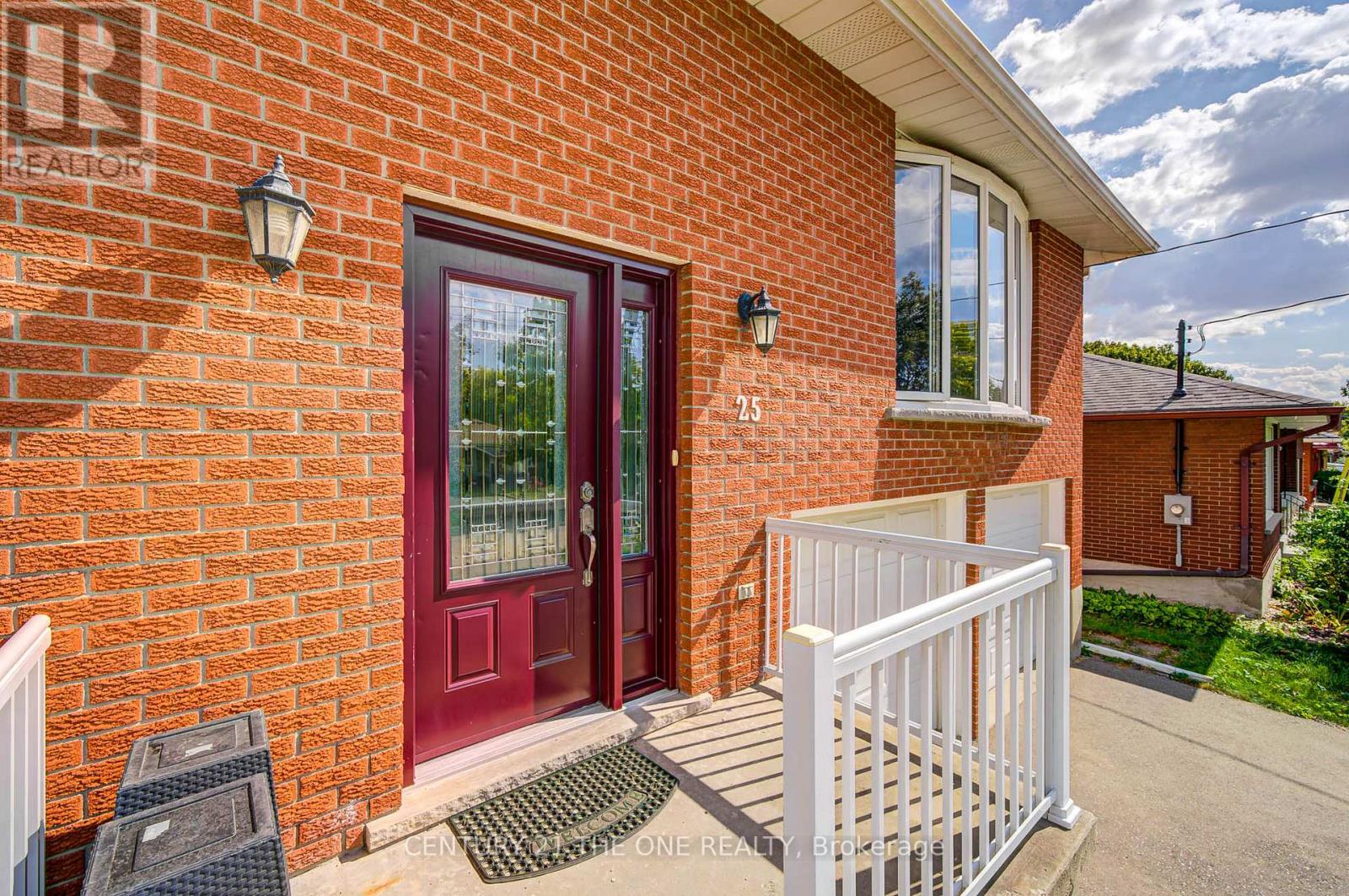 25 Carrol Street, Kitchener, Ontario  N2C 1T4 - Photo 3 - X12446049