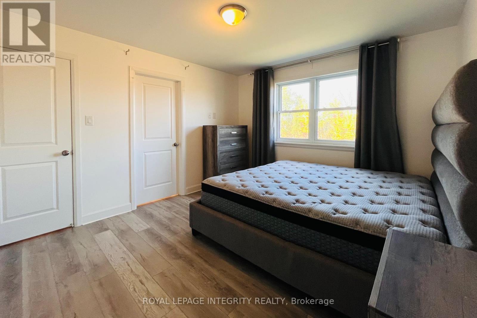 20 Terrance Drive, Petawawa, Ontario  K8H 2W8 - Photo 23 - X12446083