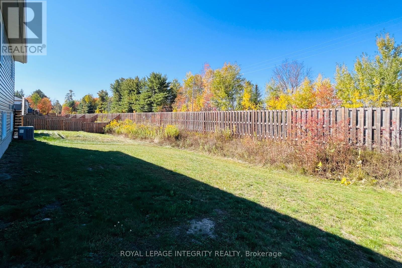 20 Terrance Drive, Petawawa, Ontario  K8H 2W8 - Photo 33 - X12446083