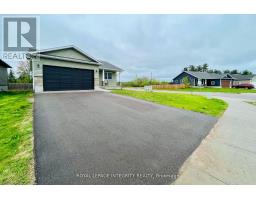 20 TERRANCE DRIVE, Petawawa, Ontario