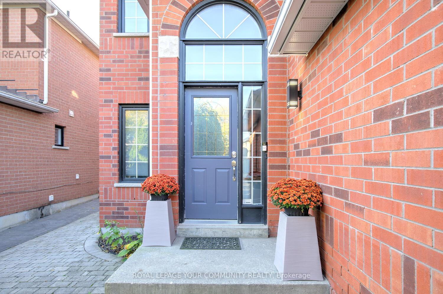 108 Kirkbride Crescent, Vaughan, Ontario  L6A 2J6 - Photo 2 - N12446088